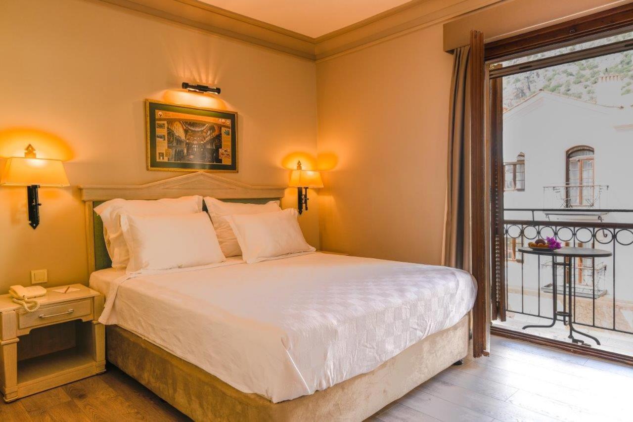 Double or Twin Room Garden View